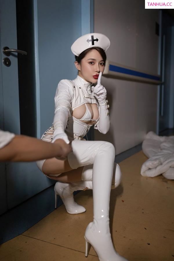 鱼子酱fish  [XiuRen]高清写真图 2021.05.08 VOL.3387 鱼子酱Fish第32张图片